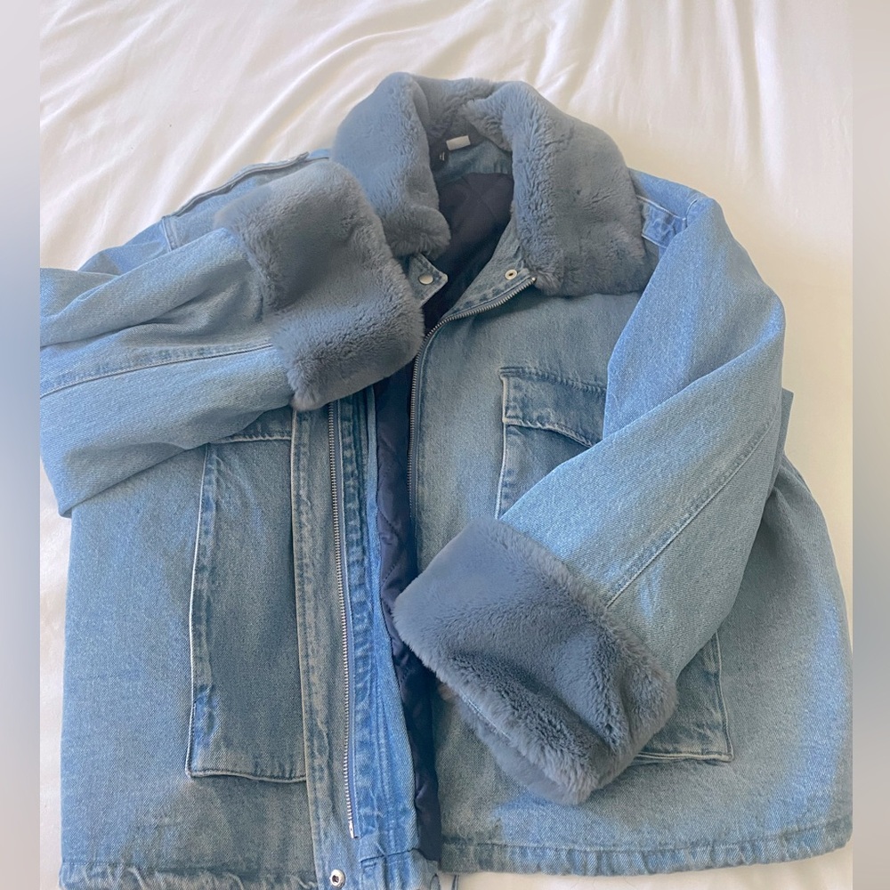 H&M Divided monochromatic denim blue jacket with faux fur trim